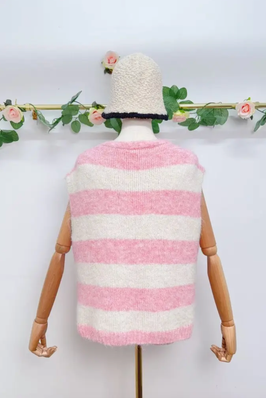 Strickweste mit Herz-Muster